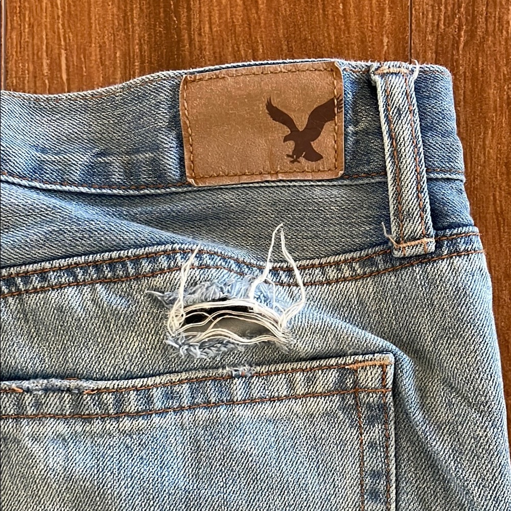 Distressed Blue Jeans - Picture 6 of 6